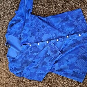 Medium White House Black Market sweater